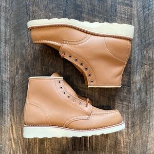 Red Wing Heritage Women’s 6” Classic Moc Boot - Light Brown, Women’s Size 7.5